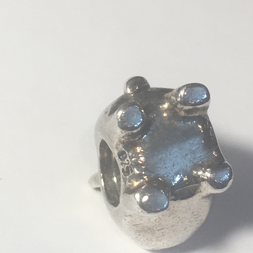 Retired Authentic Pandora charm - Picture 4 of 4